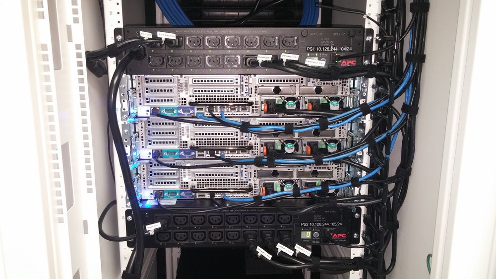 GPU cluster cabling