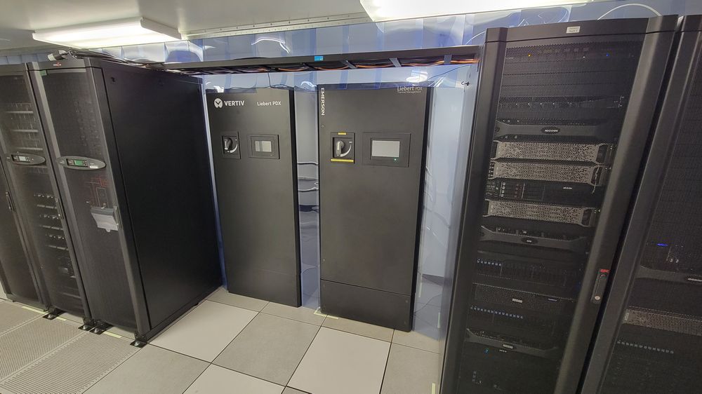 APC UPS battery banks